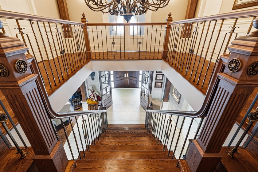 Open House this Sunday July 2nd from 2:00 to 4:00. Majestic - photo 44