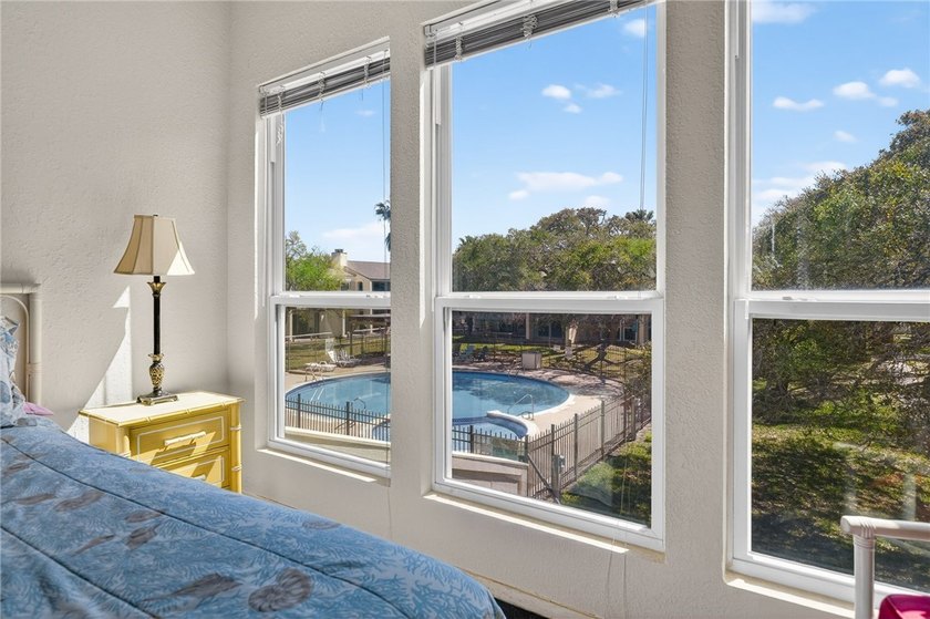 Unique opportunity-- Fully Furnished Corner Condo with - photo 24