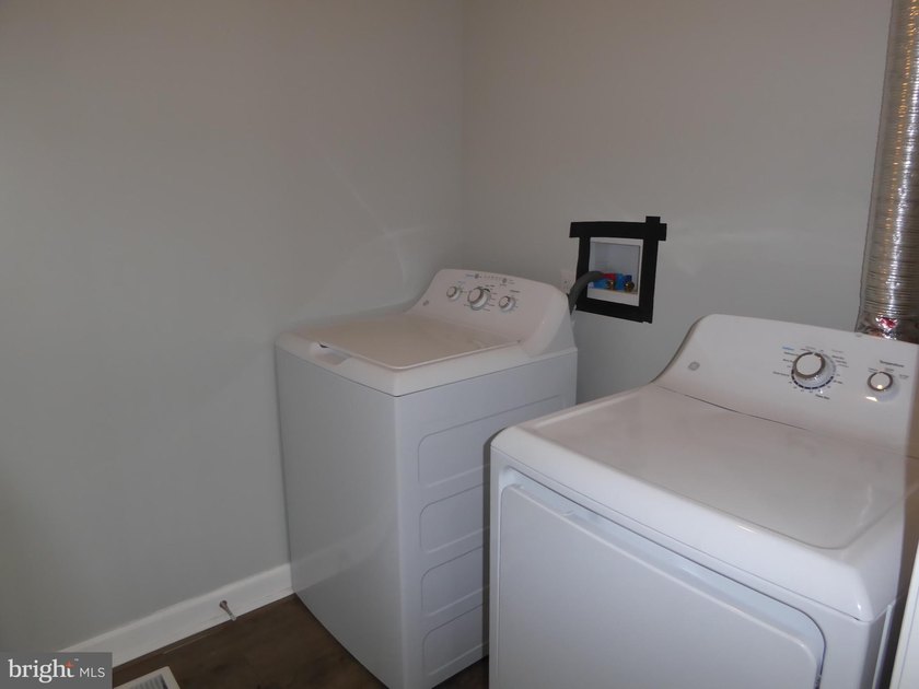 CALL NOW TO SEE THIS COLONIAL HOME WITH LOTS OF PRIVACY AND - photo 12