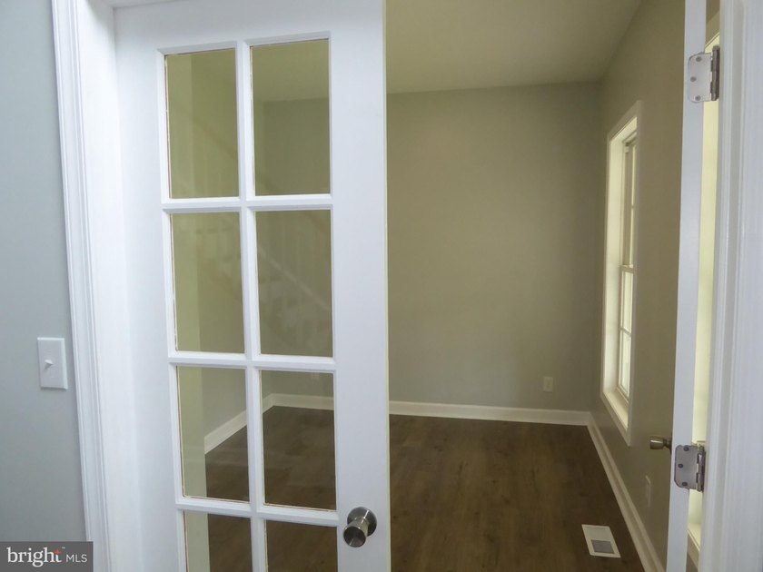CALL NOW TO SEE THIS COLONIAL HOME WITH LOTS OF PRIVACY AND - photo 13