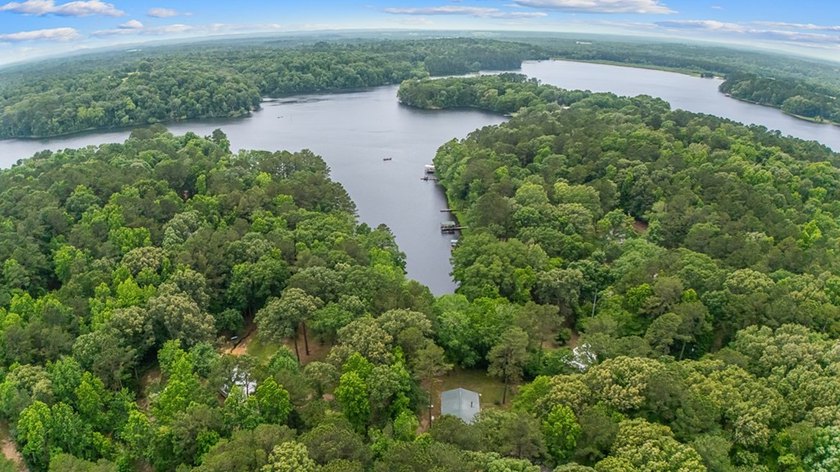 Escape to this charming 3-bedroom, 2-bath lake house nestled in - photo 27