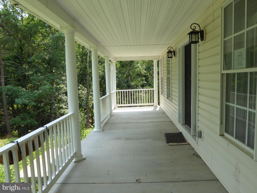 CALL NOW TO SEE THIS COLONIAL HOME WITH LOTS OF PRIVACY AND - photo 29