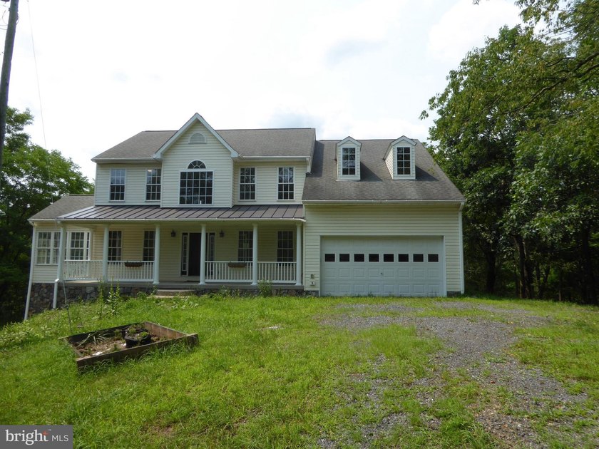 CALL NOW TO SEE THIS COLONIAL HOME WITH LOTS OF PRIVACY AND - photo 31