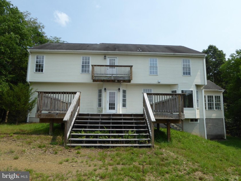 CALL NOW TO SEE THIS COLONIAL HOME WITH LOTS OF PRIVACY AND - photo 33