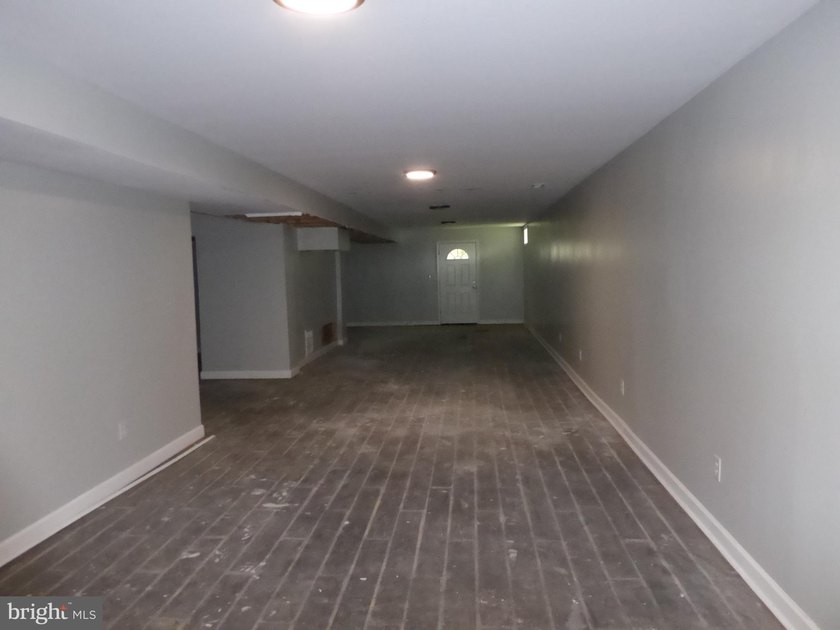 CALL NOW TO SEE THIS COLONIAL HOME WITH LOTS OF PRIVACY AND - photo 35