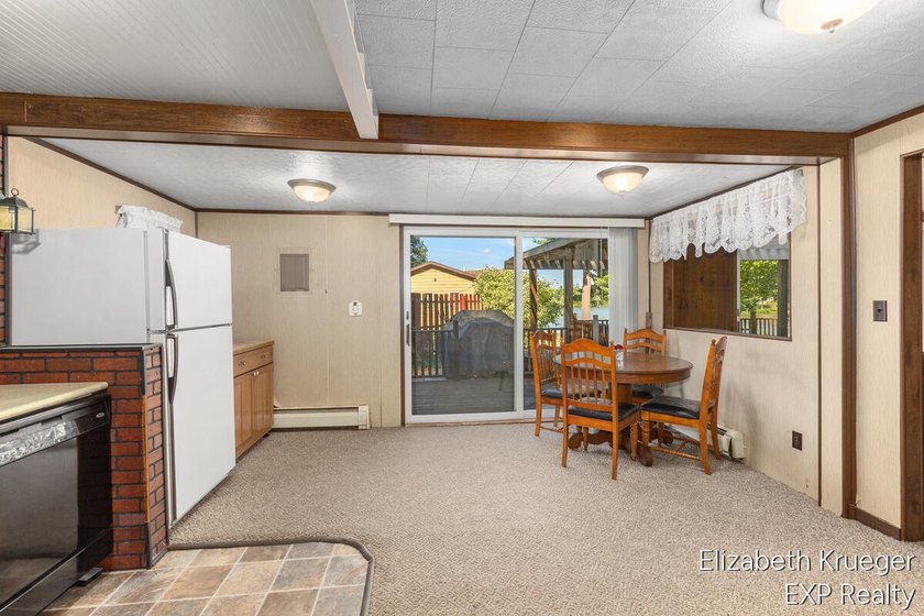 Rare opportunity to own a piece of paradise on highly - photo 6