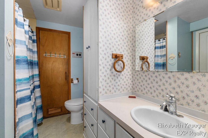 Rare opportunity to own a piece of paradise on highly - photo 9