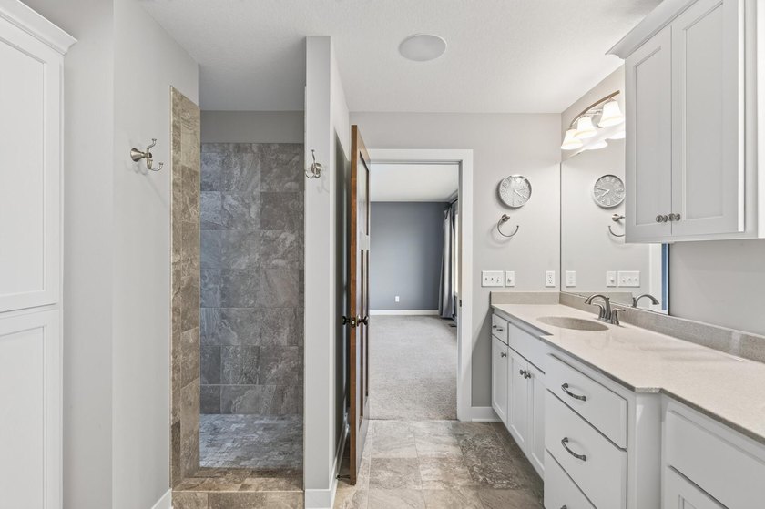 Welcome to 3350 Nugent Ave SW, a custom built 2016 home - photo 50