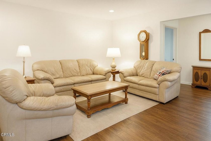 Opportunity awaits in this spacious Ventura home located in a - photo 4
