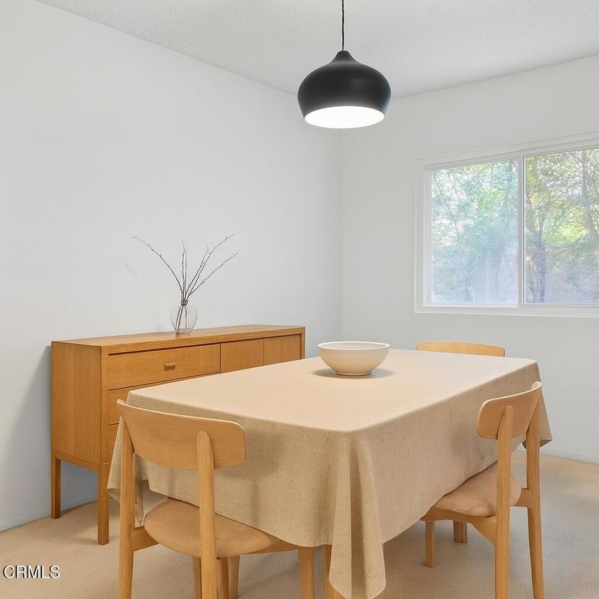 Opportunity awaits in this spacious Ventura home located in a - photo 10