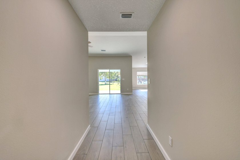 THE AMAZING VERONA 2 MODEL BUILT BY AWARD WINNING SYNERGY HOMES - photo 4
