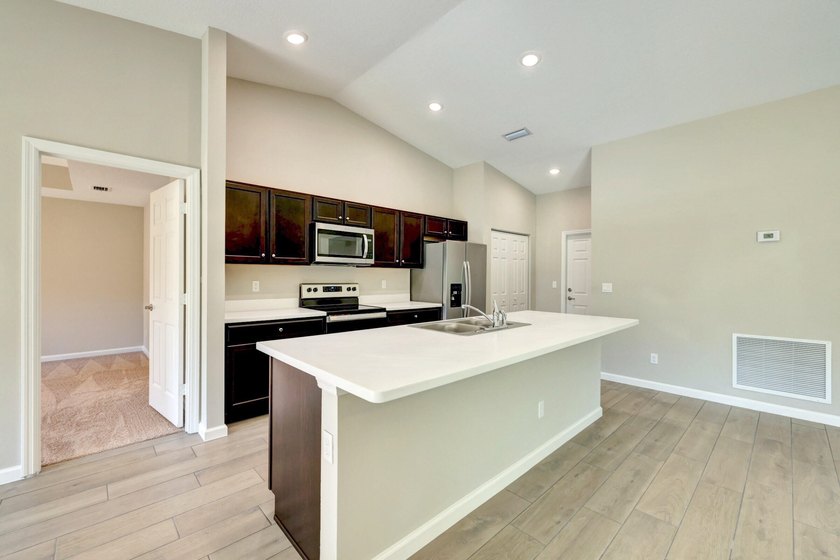 THE AMAZING VERONA 2 MODEL BUILT BY AWARD WINNING SYNERGY HOMES - photo 9