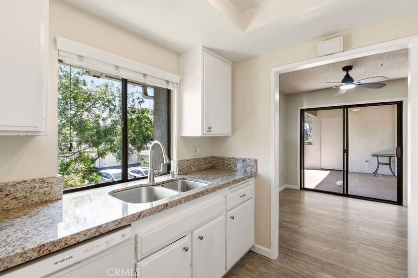 COME HOME TO THIS BEAUTIFUL 2 BED - 2 BATHS - 1 CAR GARAGE 2ND - photo 15