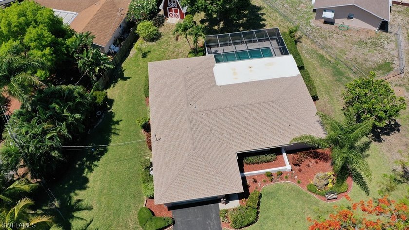 single home! Half acre property in the sought after neighborhood - photo 4