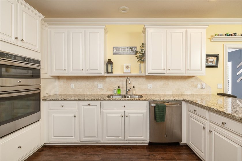 Welcome to 414 Oak Manor Circle, Springdale, AR 72764! This - photo 11