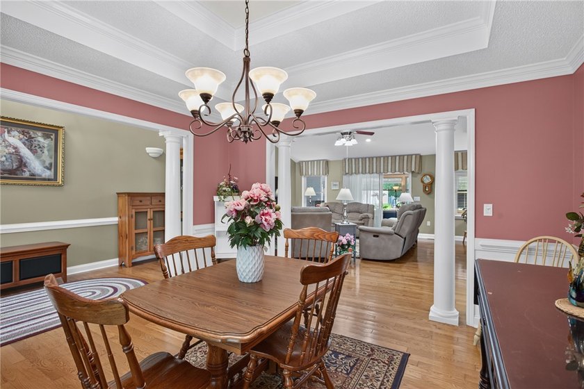 Welcome to this beautifully maintained 4-bedroom, 3.5-bath home - photo 12