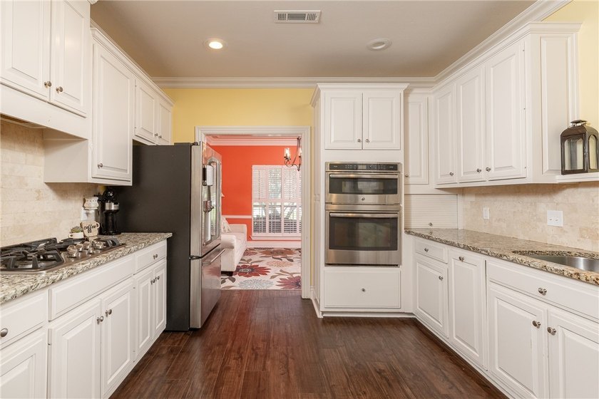 Welcome to 414 Oak Manor Circle, Springdale, AR 72764! This - photo 13