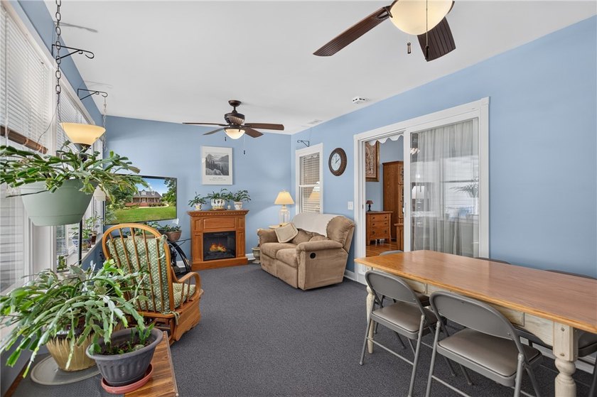 Welcome to this beautifully maintained 4-bedroom, 3.5-bath home - photo 14
