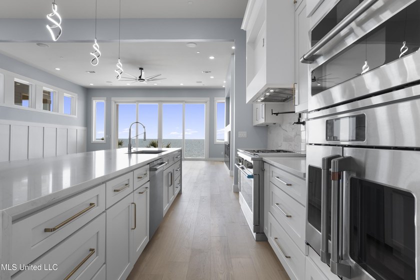 Introducing the First Sand Beach Homes in Biloxi, offering a - photo 17