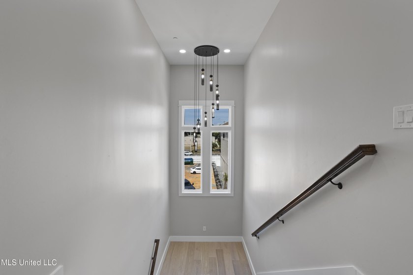Introducing the First Sand Beach Homes in Biloxi, offering a - photo 32
