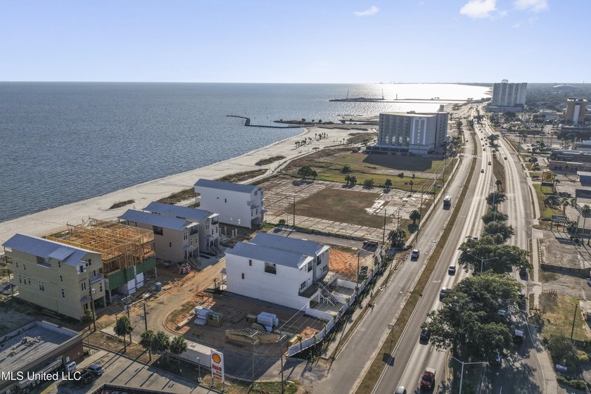 Introducing the First Sand Beach Homes in Biloxi, offering a - photo 54