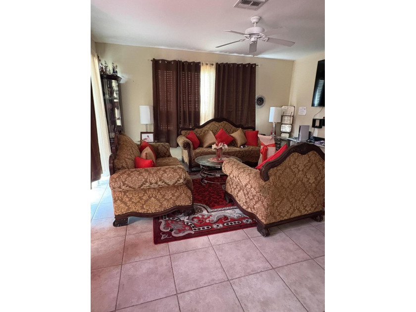 Welcome to this stunning 4-bedroom, 3-bathroom two-story home - photo 13