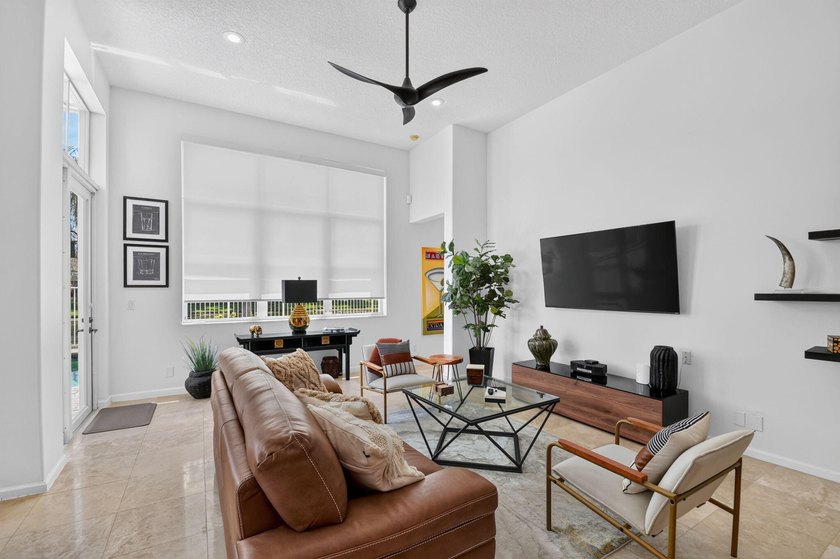 Welcome to your lakefront paradise in highly sought-after - photo 14