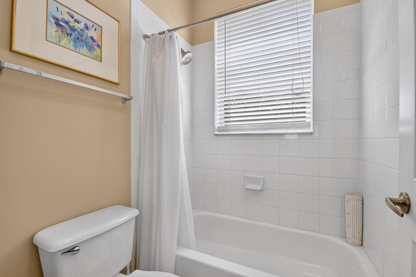 Welcome to your lakefront paradise in highly sought-after - photo 33
