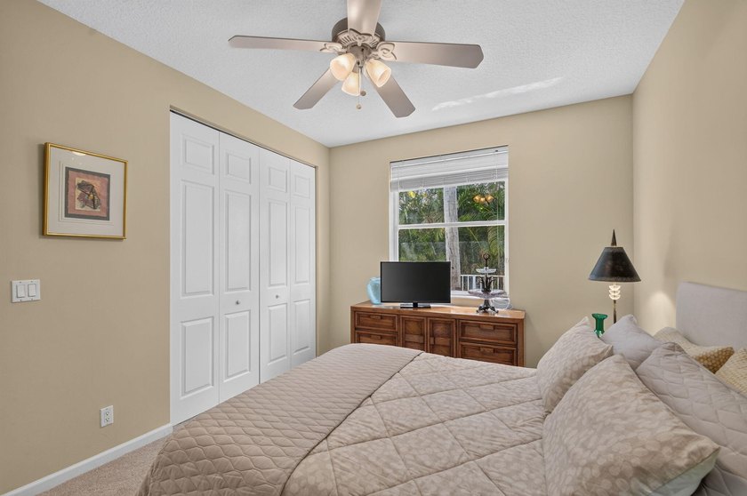 Welcome to your lakefront paradise in highly sought-after - photo 35