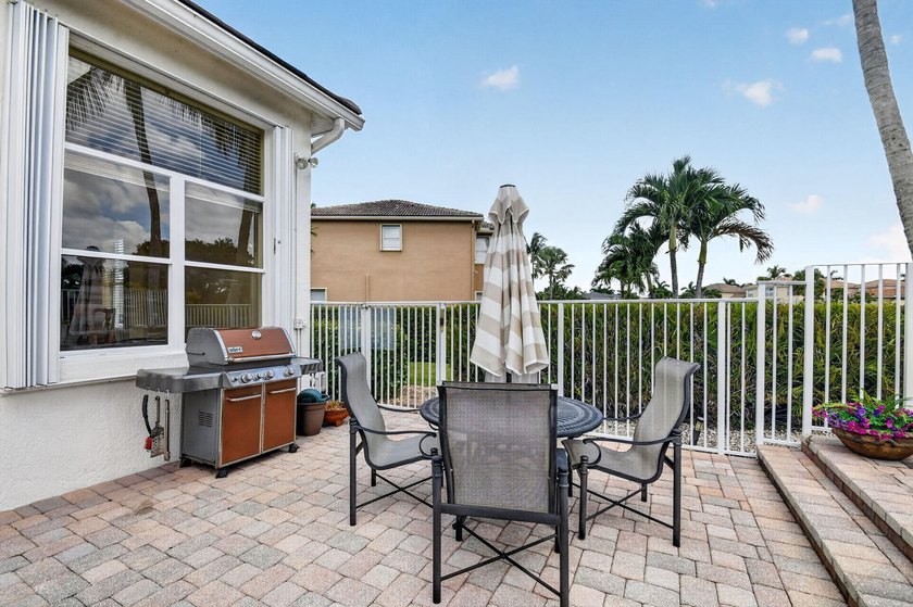 Welcome to your lakefront paradise in highly sought-after - photo 43