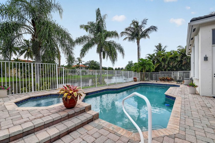 Welcome to your lakefront paradise in highly sought-after - photo 45