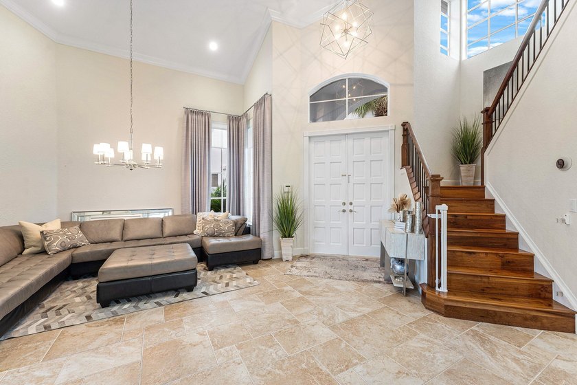 Welcome to this beautifully updated 4-bedroom plus den residence - photo 4