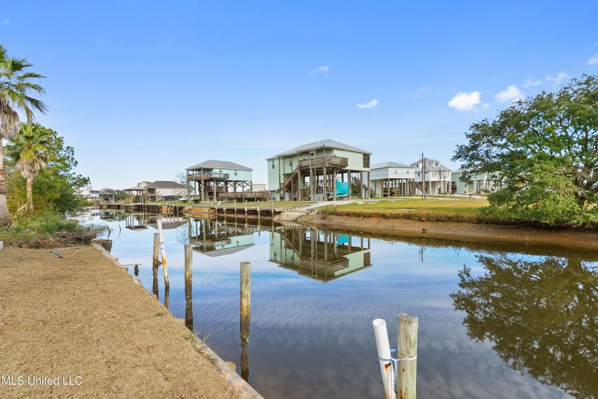 NEW HOME!!!!!! Gorgeous 3 bed 2 bath home in the highly sought - photo 3