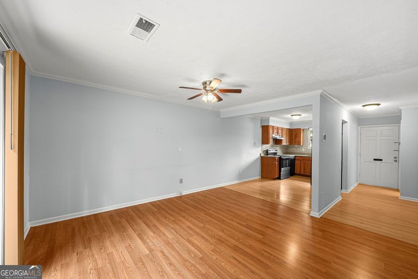 This perfectly located 2 bedroom, 1.5 bathroom home is ready for - photo 16