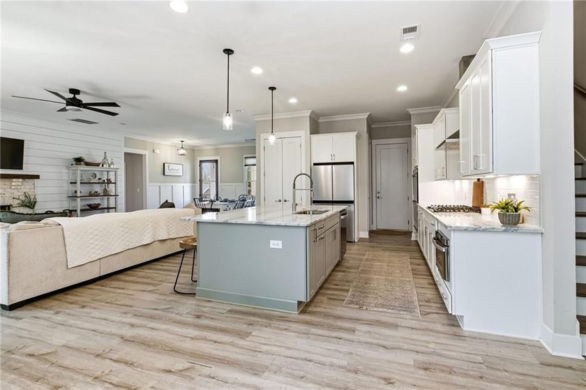Nestled in the highly sought-after Chestatee Lake &amp; Golf - photo 14