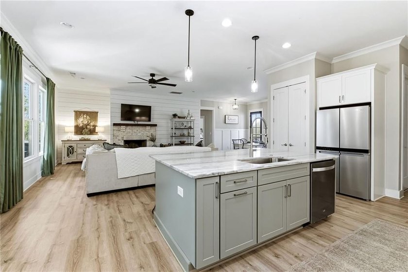 Nestled in the highly sought-after Chestatee Lake &amp; Golf - photo 17