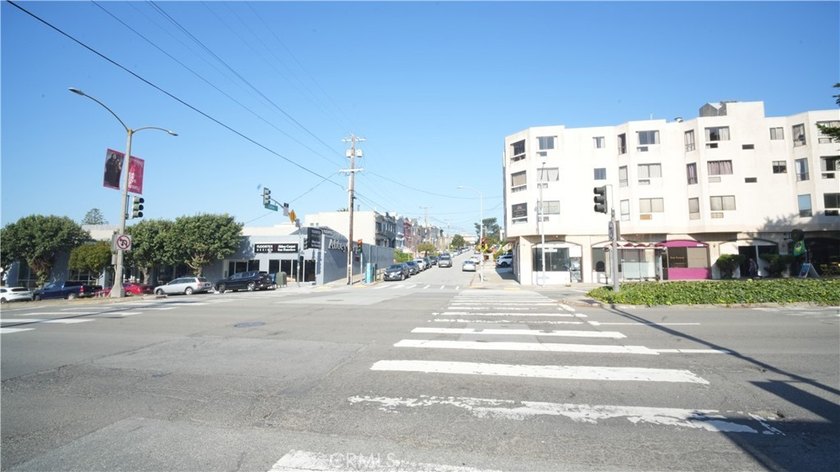 Coldwell Banker Realty is pleased to present this two-unit - photo 19