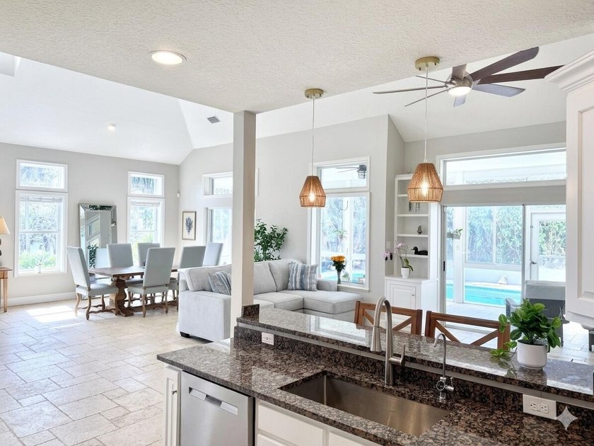 Rare Juno Beach Opportunity - Iconic Seaside Location This is - photo 19