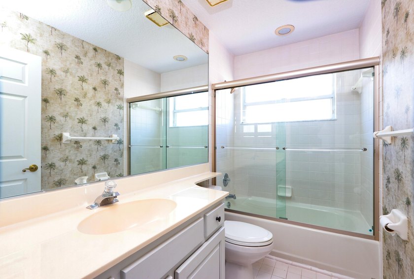 Rare Juno Beach Opportunity - Iconic Seaside Location This is - photo 24