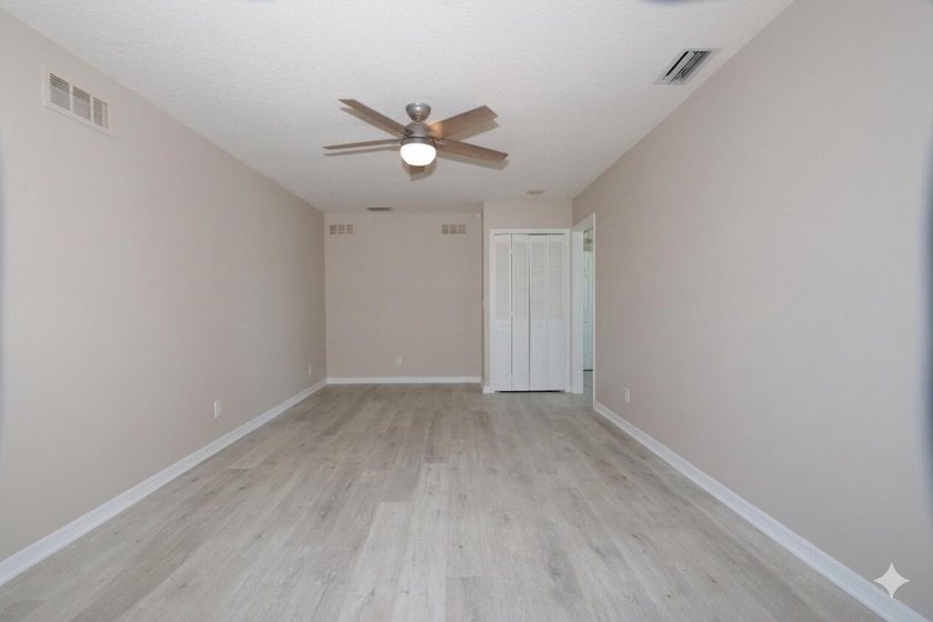 Rare Juno Beach Opportunity - Iconic Seaside Location This is - photo 25