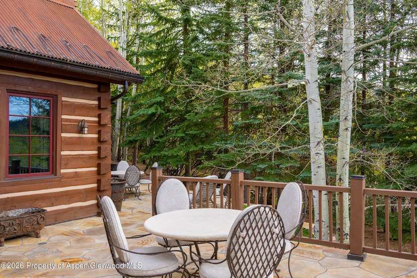 Experience exceptional mountain living in this 9,173 sqft ski-in - photo 34