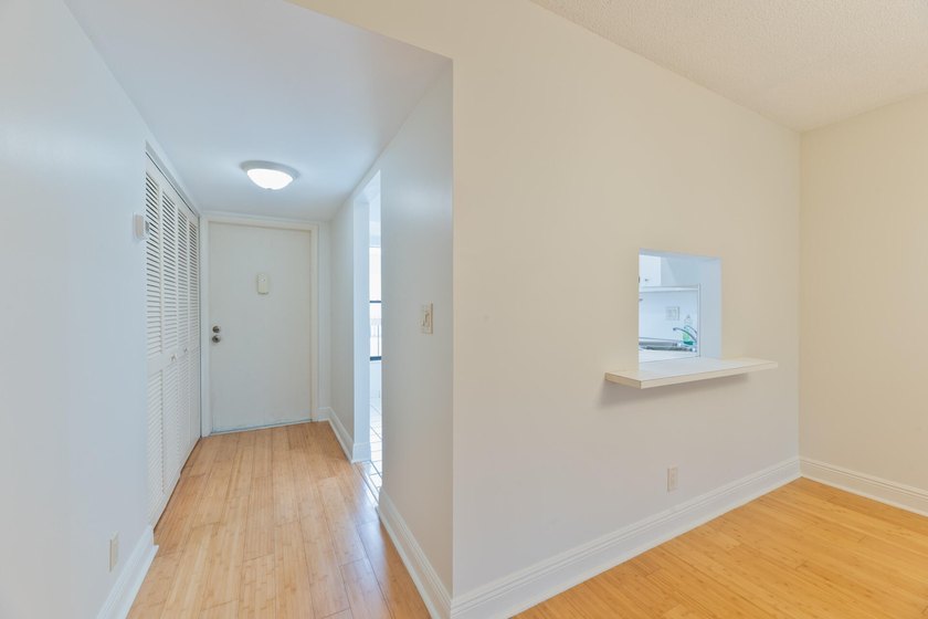 WELCOME TO THIS AMAZING MAINTAINED 2 BR, BATH CONDO IN DESIRABLE - photo 17