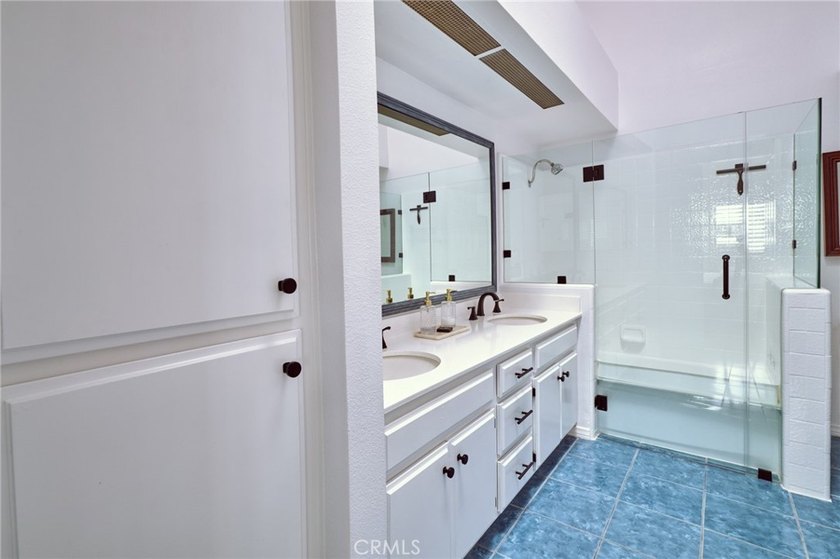 Welcome to your ideal coastal haven in Huntington Beach! Located - photo 29