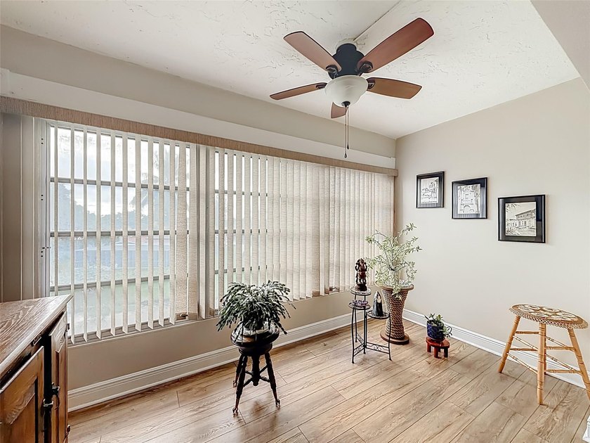 Welcome to Royal Park Gardens, a highly sought-after 55+ - photo 29