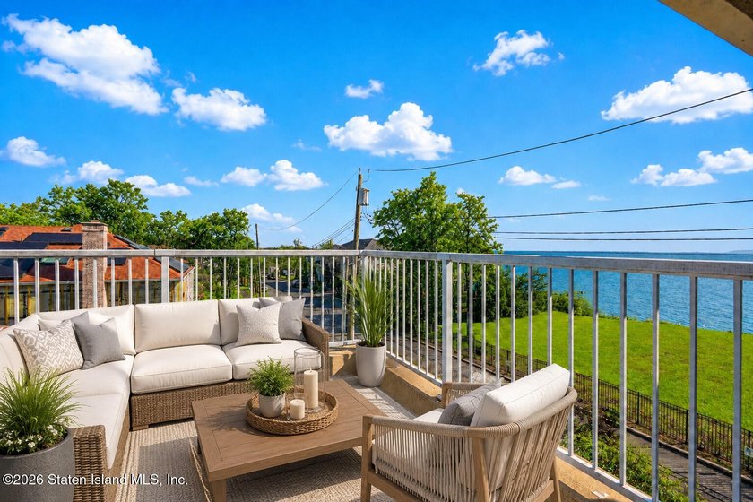 Perched above the water in S.E. Annadale, 133 Ryan Place doesn't - photo 33