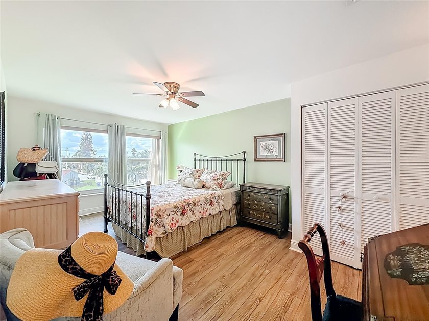 Welcome to Royal Park Gardens, a highly sought-after 55+ - photo 38