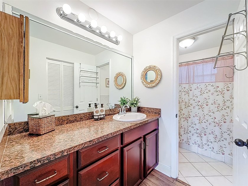 Welcome to Royal Park Gardens, a highly sought-after 55+ - photo 47