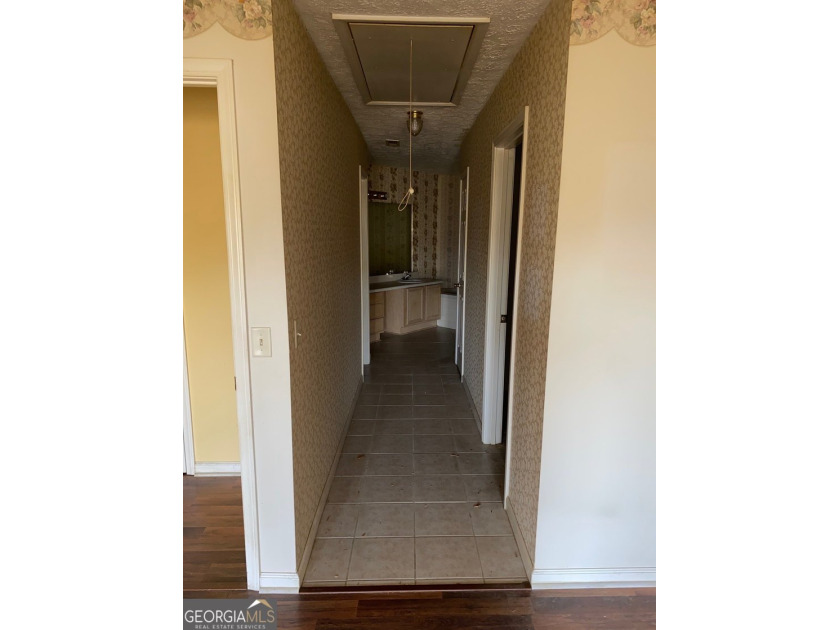 Beautiful Northeast Georgia - condo 3BR/3BA built 2000, elevator - photo 13