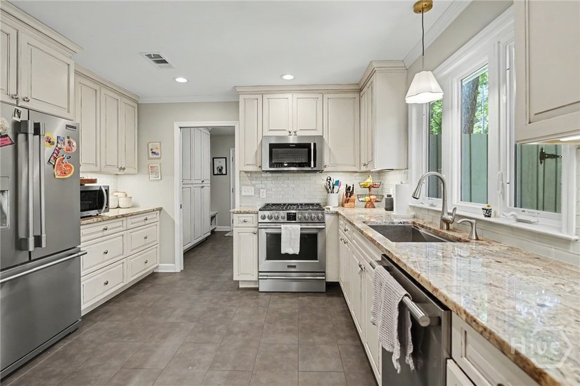Welcome to 2 Brooks Lane in The Landings, a golf course - photo 22