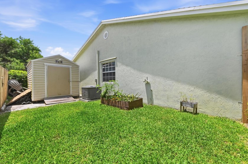Welcome to 4732 Carthage Circle South, a charming three-bedroom - photo 24
